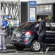 Autoservicio de combustibles: Aseguran que 70.000 trabajadores podrían perder sus empleos