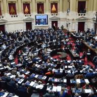 En una maratónica sesión de 12 horas en Diputados, la Libertad Avanza (LLA) se anotó 12 derrotas al hilo.