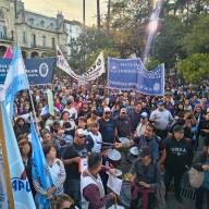 En Salta una multitud le dijo no al ajuste de Milei, exigiéndole  que cumpla con la ley de financiamiento universitarioo